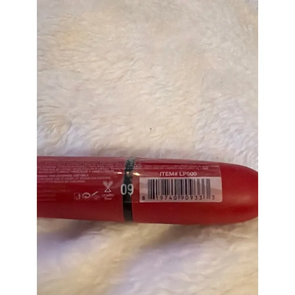She Love Matte Lipstick #09 Classic Red LP900 Full Size Lip Color NEW